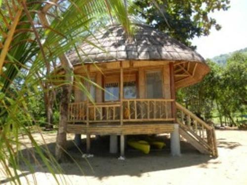 Hotel Cashew Grove Beach Resort