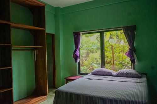 Hostal Hospedaje El Bosquecito