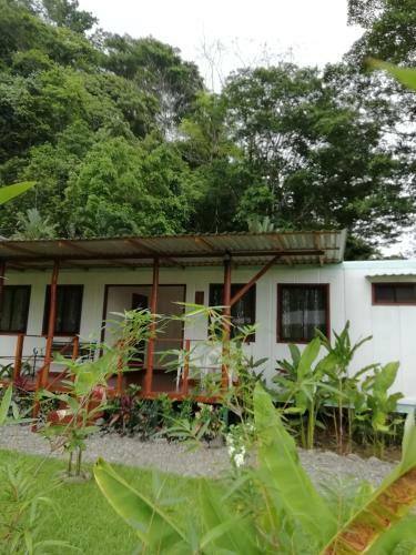 Hostal Casa Heliconia