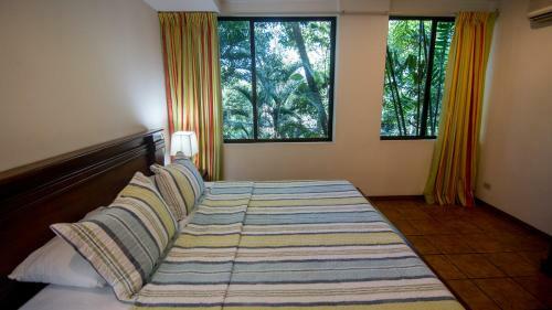 La Mariposa Apartments