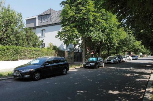 Villa Z - Apartment With Private Parking