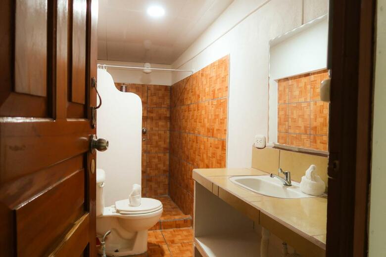 Hotel Hoja De Oro Corcovado