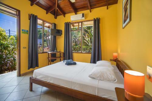 Hotel Bahia Esmeralda