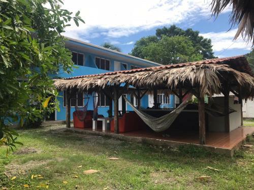 Albergue Hotel One Love Puerto Viejo