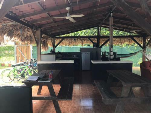 Albergue Hotel One Love Puerto Viejo