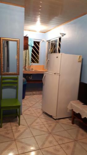 Hotel Cabinas Mitchaelles