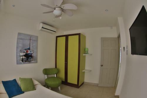 La Paz, Flamingo Beach Apartment