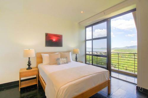 Apartamento Ocean View La Perla Condo 161