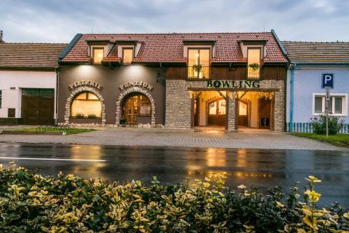 Hostal Penzion Hluk