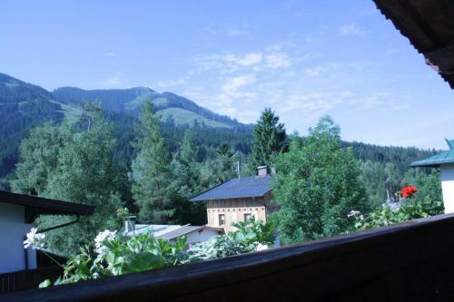 Hostal Pension Brixana