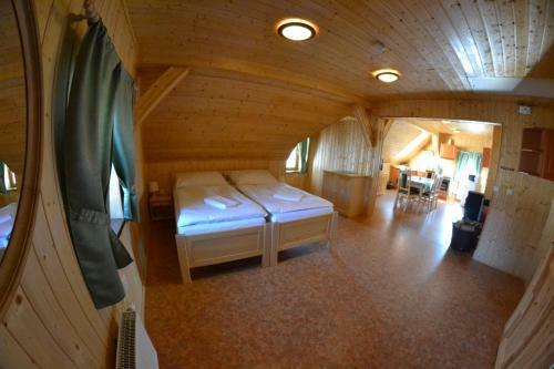 Apartm�ny U Jezera Na N�m?st�