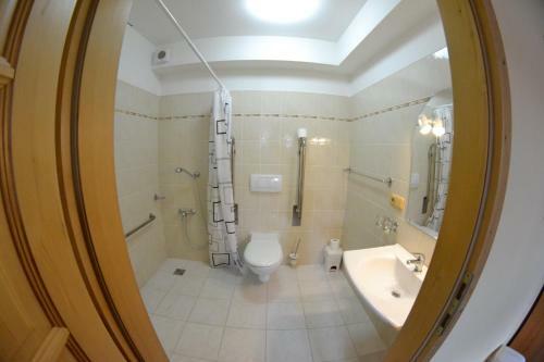 Hostal Pension U Kostela