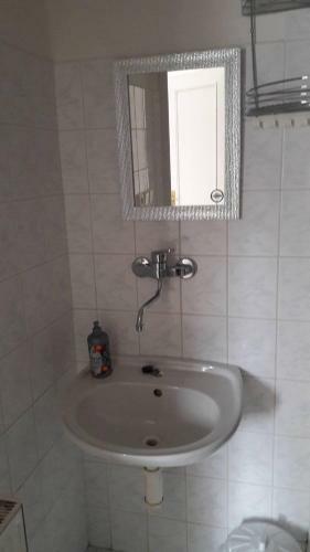 Hostal Ubytov�n� Ve Ml�n?
