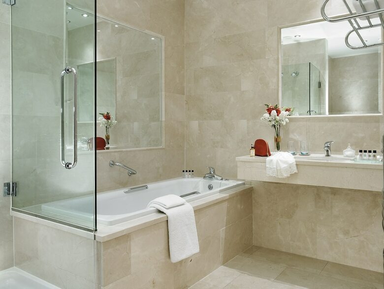 Hotel Trident