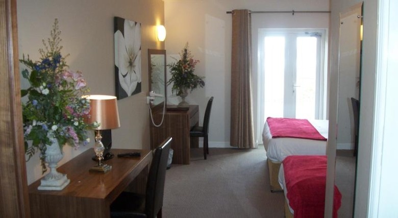 Hotel Leenane (.)