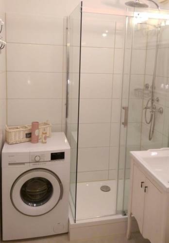 Romantic Style Apartment Berlin Alexanderplatz