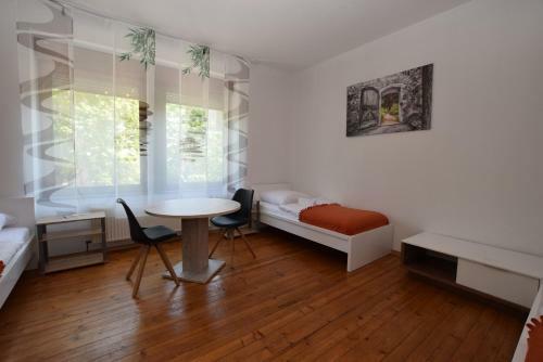 Apartment Ostendplatz