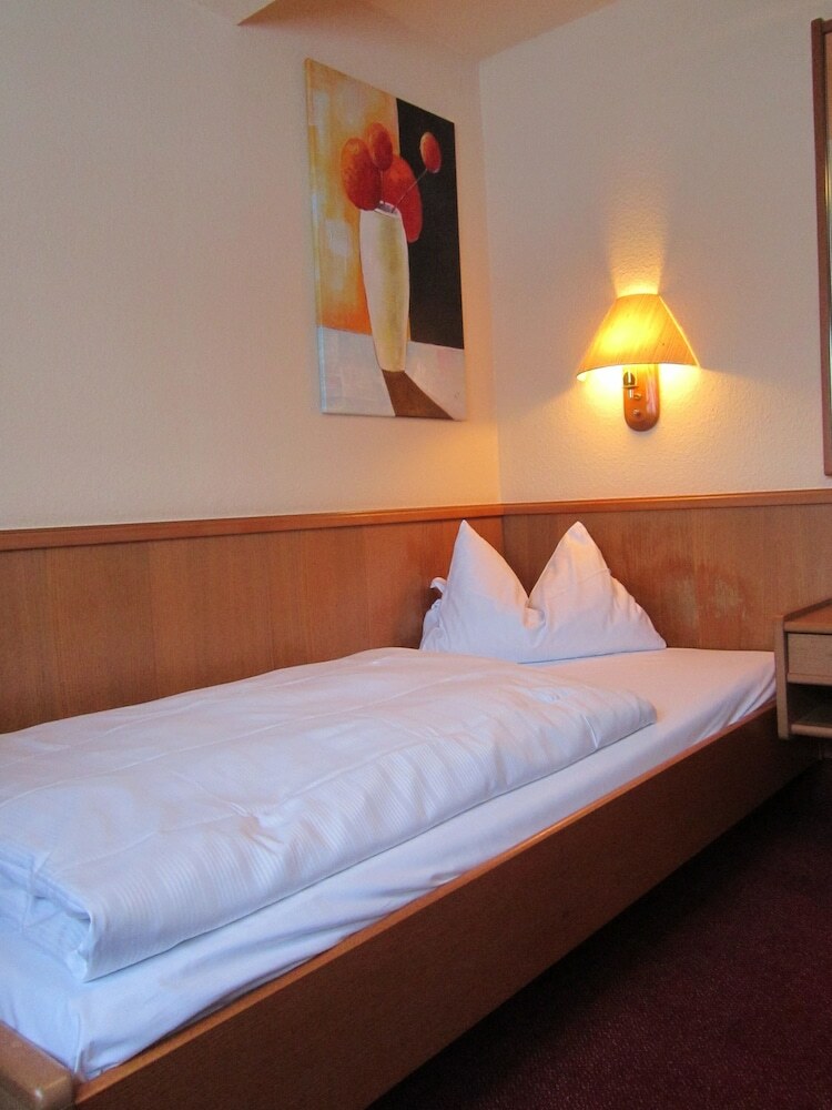 Hostal Gasthaus Neupert
