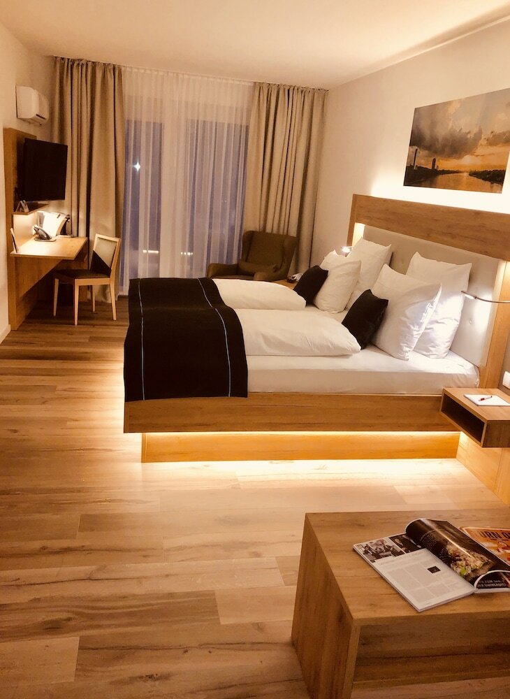 Four Stars By City Hotel