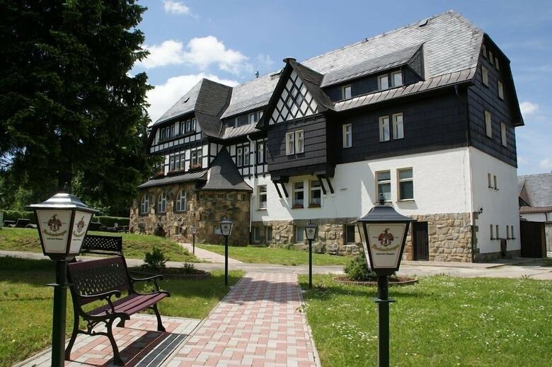 Landhotel "wettin"