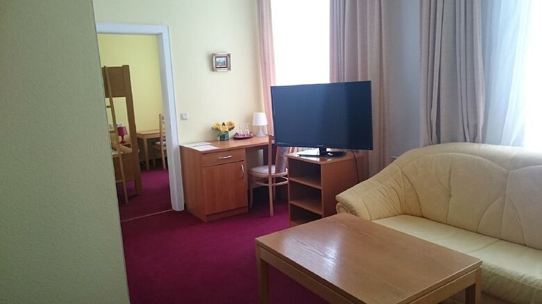 Landhotel "wettin"