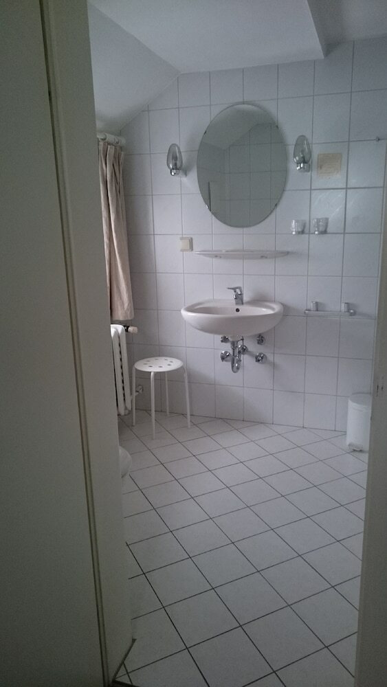 Landhotel "wettin"