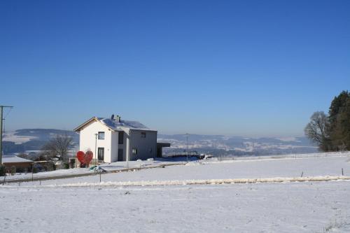 Apartamento Ferienwohnung "ausblick"