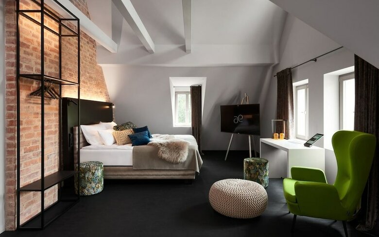 Hotel Mittermeiers Alter Ego