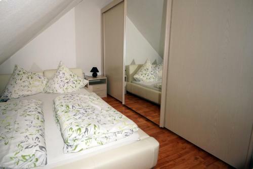 Apartamento Ferienwohnung Raithel