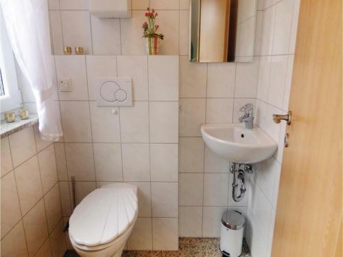 Three-bedroom Holiday Home In Strohn