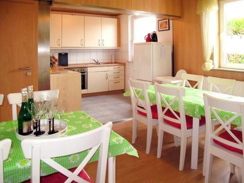 Holiday Home Landhaus K�stenwind (Bhv300)