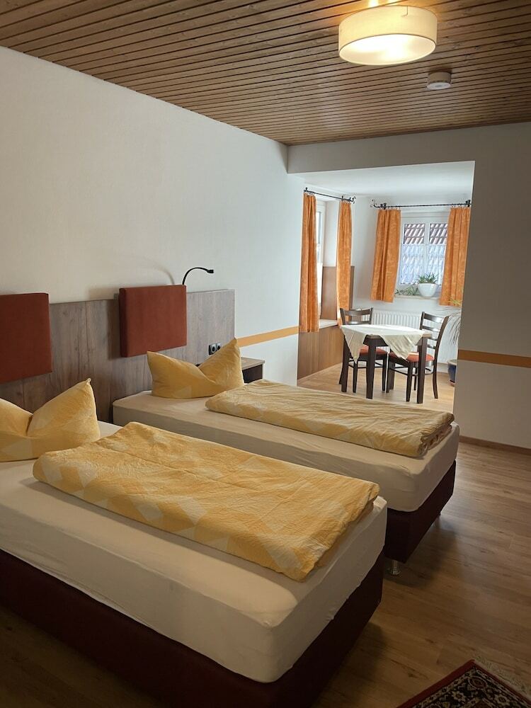 Hotel Boarding House Hohenwart
