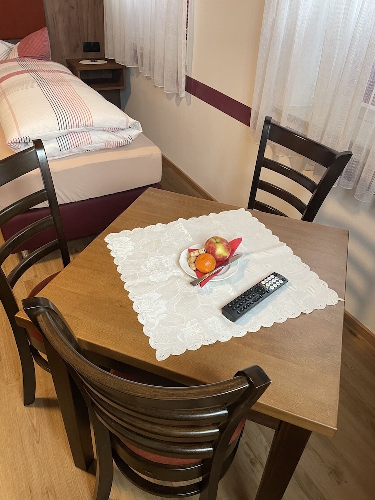 Hotel Boarding House Hohenwart