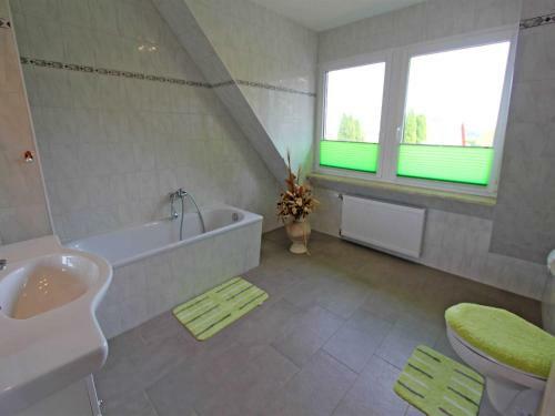 Ferienhaus Mit 3 Schlafraeumen Vor