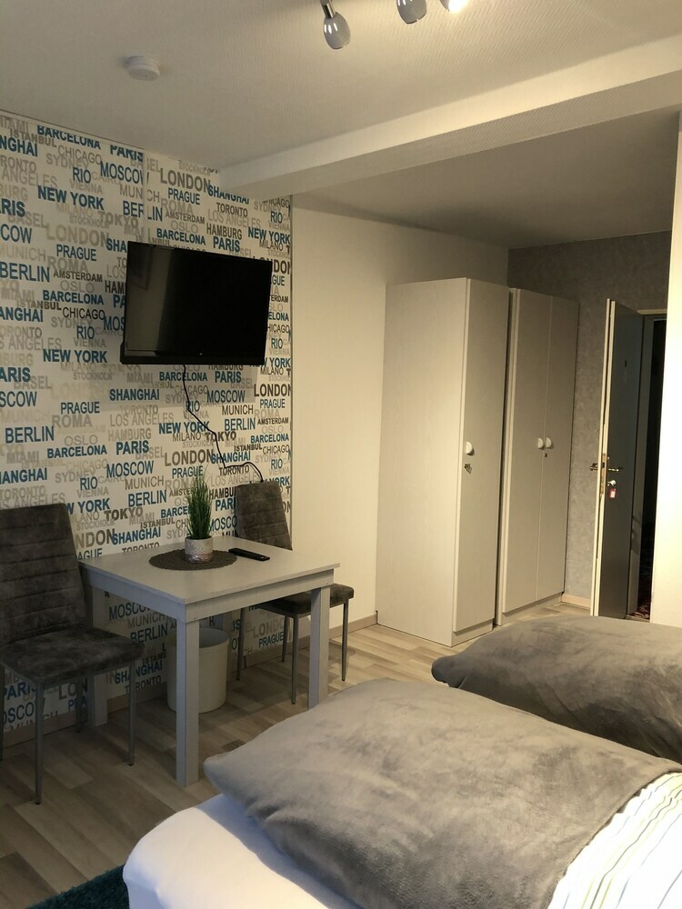 Hostal Pension Ottenheide