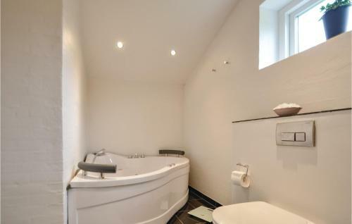 Three-bedroom Holiday Home In Ega