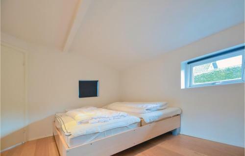 Three-bedroom Holiday Home In Ega