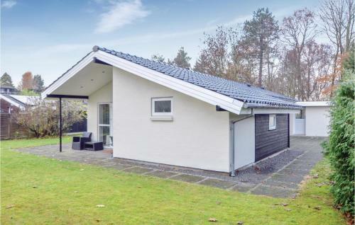 Three-bedroom Holiday Home In Ega