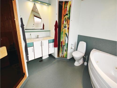 Three-bedroom Holiday Home In Farso