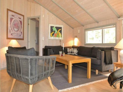 Three-bedroom Holiday Home In Grasted