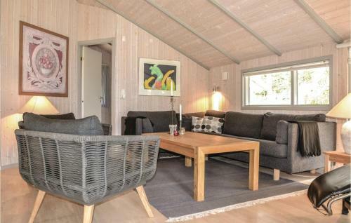 Three-bedroom Holiday Home In Grasted