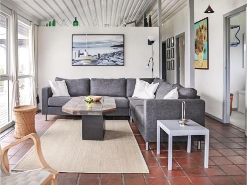 Three-bedroom Holiday Home In Ebberup