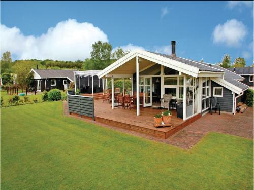 Holiday Home Fredskovvej Sj�lund X