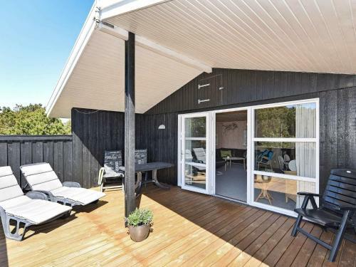 Holiday Home Henne VII