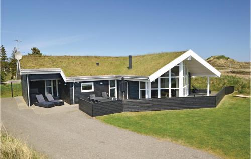 Holiday Home Henne With Fireplace 06