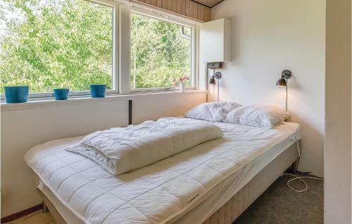 One-bedroom Holiday Home In Holbak