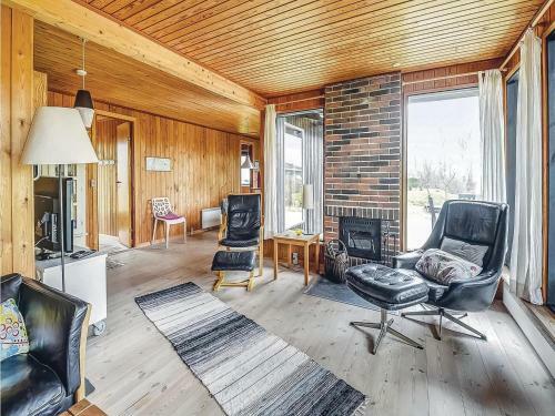 Three-bedroom Holiday Home In Sydals 2