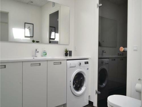 Holiday Home Hvide Sande 32