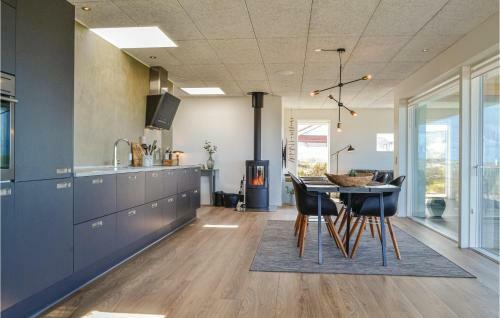 Holiday Home Hvide Sande 32
