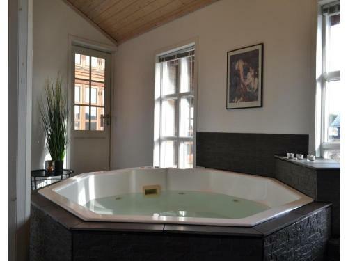 Holiday Home Hvide Sande 12 With Hot Tub